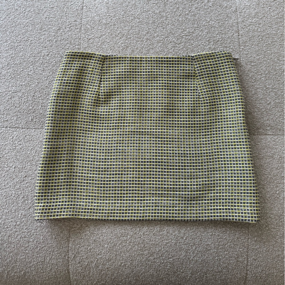 Bimba Y Lola Yellow Tweed Mini Skirt Size 40 (US 8) - Picture 7 of 9